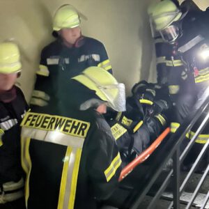 Mehr über den Artikel erfahren Atemschutzübung / Prüfung Steigleitungen